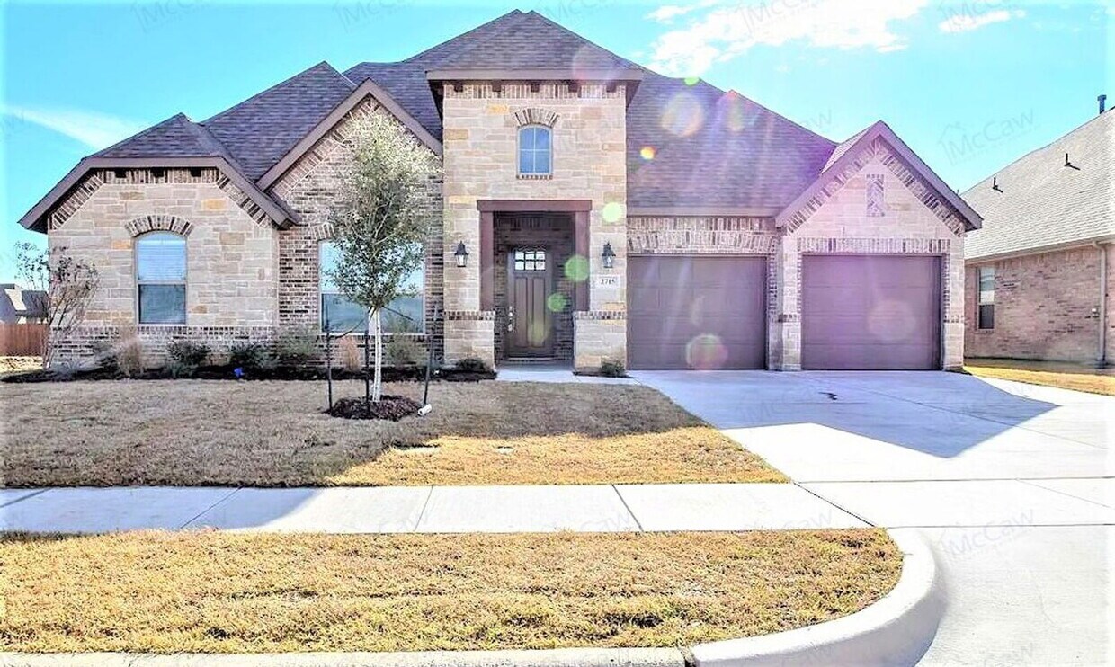 Foto principal - 2715 Chimney Rock Rd