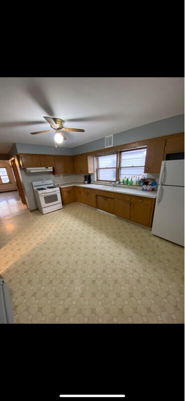 Foto del edificio - 6119 S Kilpatrick Ave