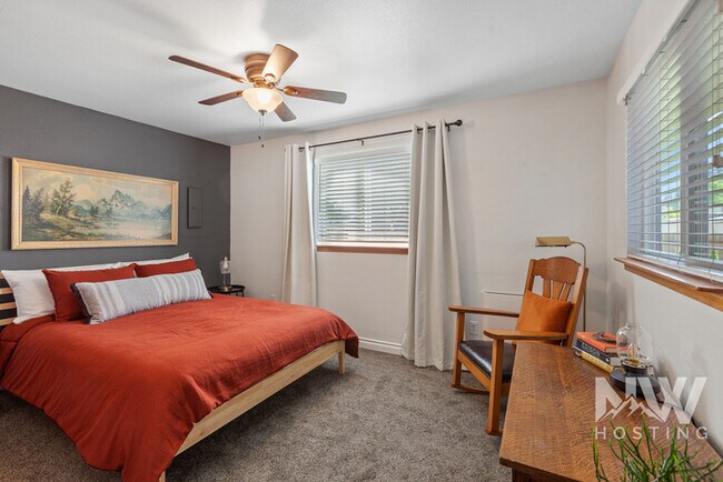 Foto del edificio - DT 01906