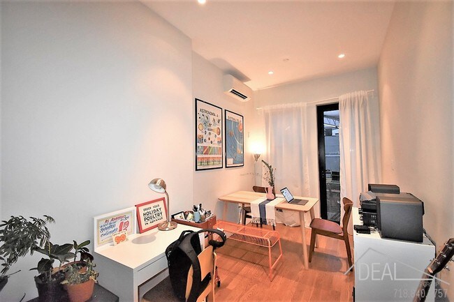 Building Photo - 173 Court Street #TOP-FLOORR