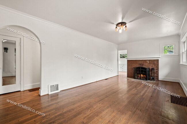 Foto del edificio - Modern Mediterranean 2 Bed/2 Bath with plenty of space - Pet Friendly!
