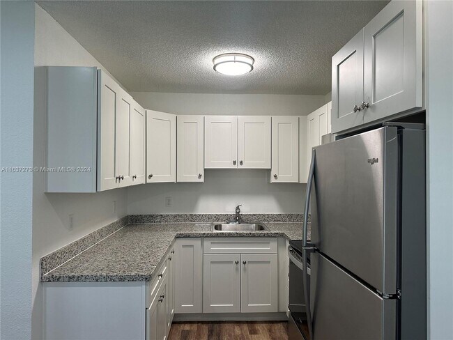 Foto del edificio - 3315 SW 15th Ave