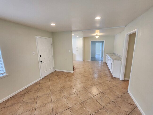 Foto del edificio - 120 Glenhaven Dr