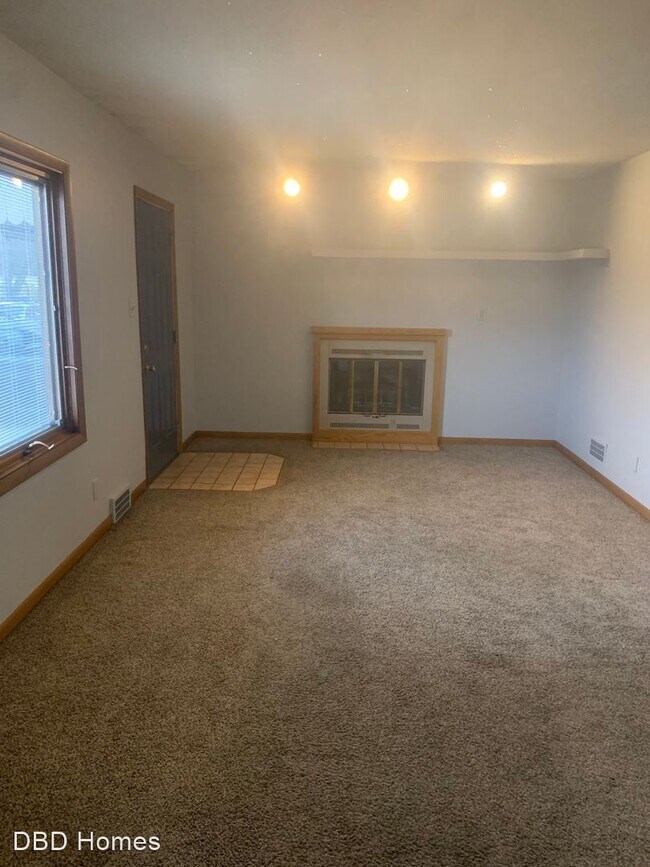 Building Photo - 2 br, 1 bath House - 471 Stadium Dr