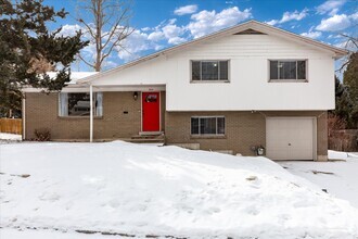 Building Photo - 982 E Briarwood Cir S