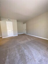 Building Photo - 5163 Indian River Dr