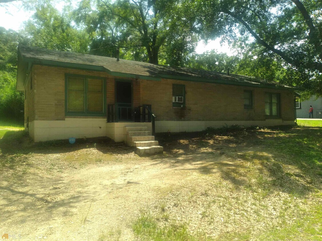 Building Photo - 1111 Sunnydale Dr