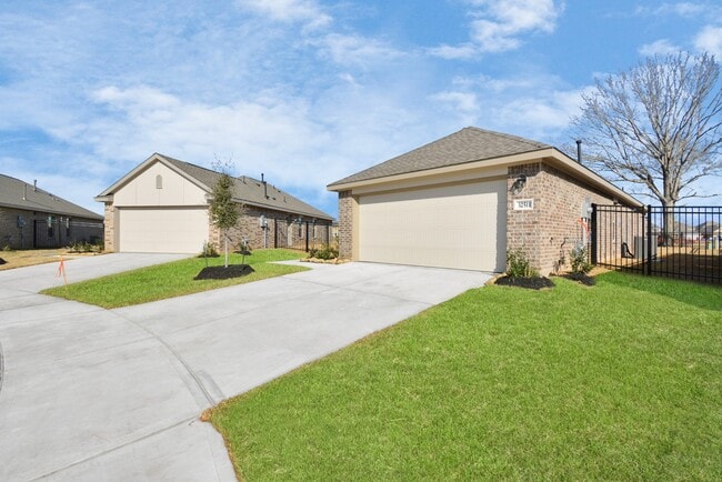 Building Photo - 32511 Orchard Haze Dr