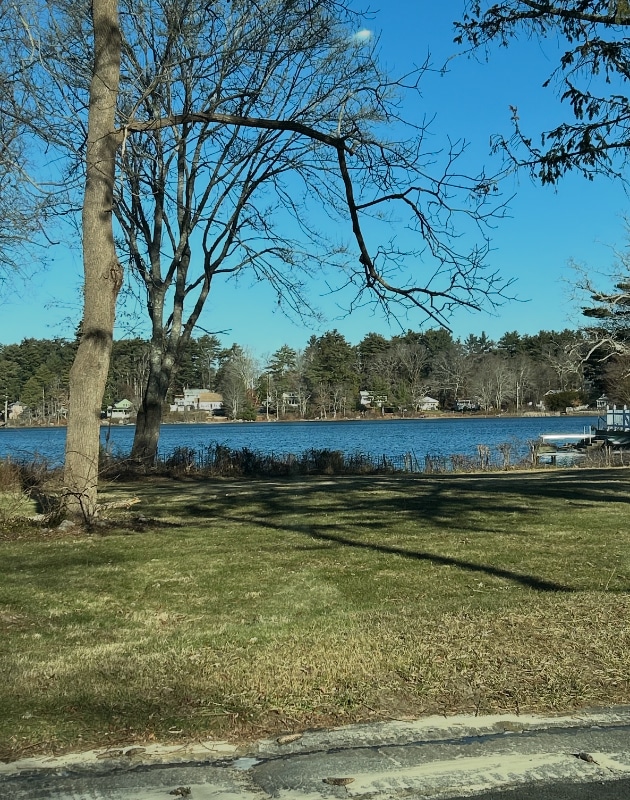 Photo - 1143 Sassaquin Ave (New Bedford, MA)