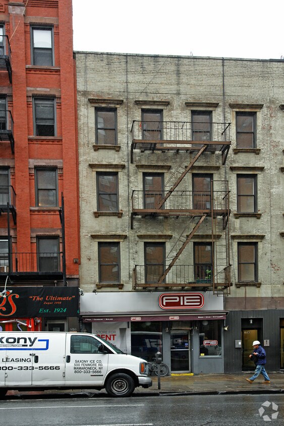 Building Photo - 1542 Second Ave