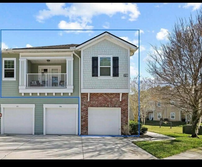 Foto del edificio - 213 Larkin Pl