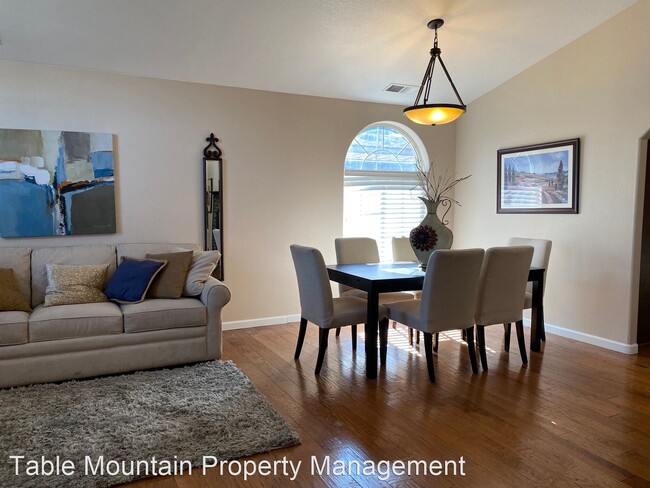 Building Photo - 3 br, 2 bath House - 5392 Treasure Hill Dr