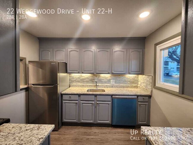 Foto del edificio - 22 Wedgewood Dr