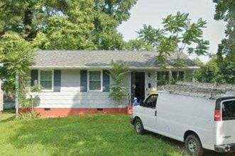 Building Photo - 615 Windham St