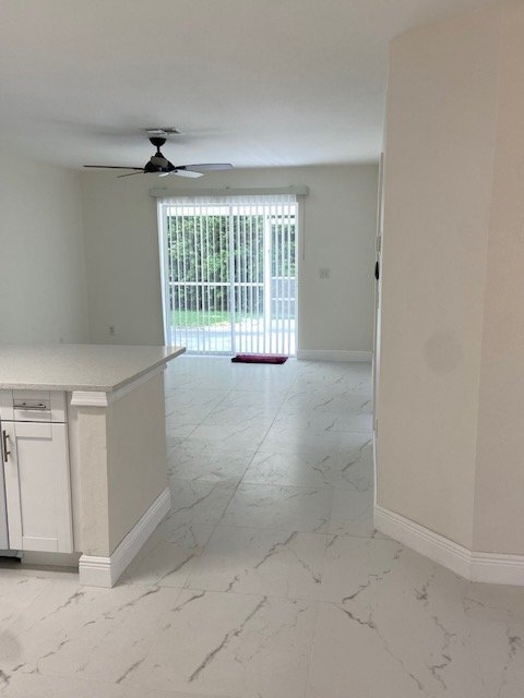 Foto del edificio - 1169 Lake McGregor Dr