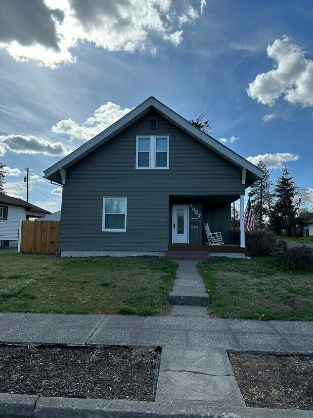 Foto principal - 4027 N Washington St