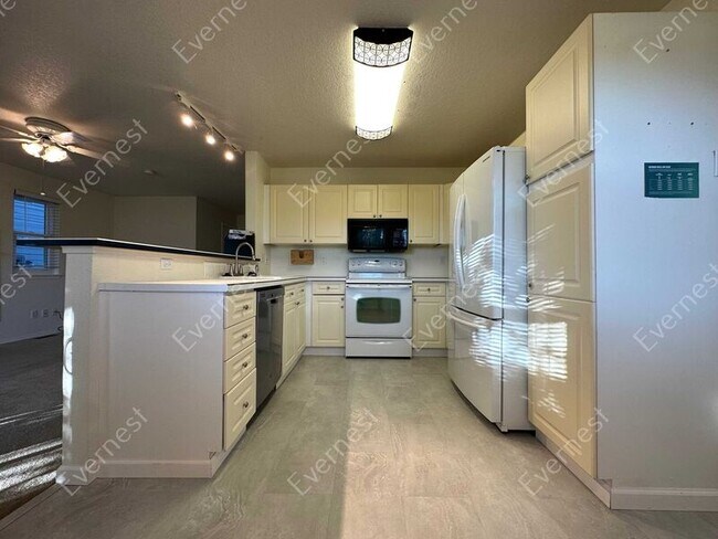 Foto del edificio - 12734 Eudora Dr