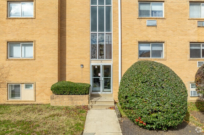 Entrada - Park Lane East