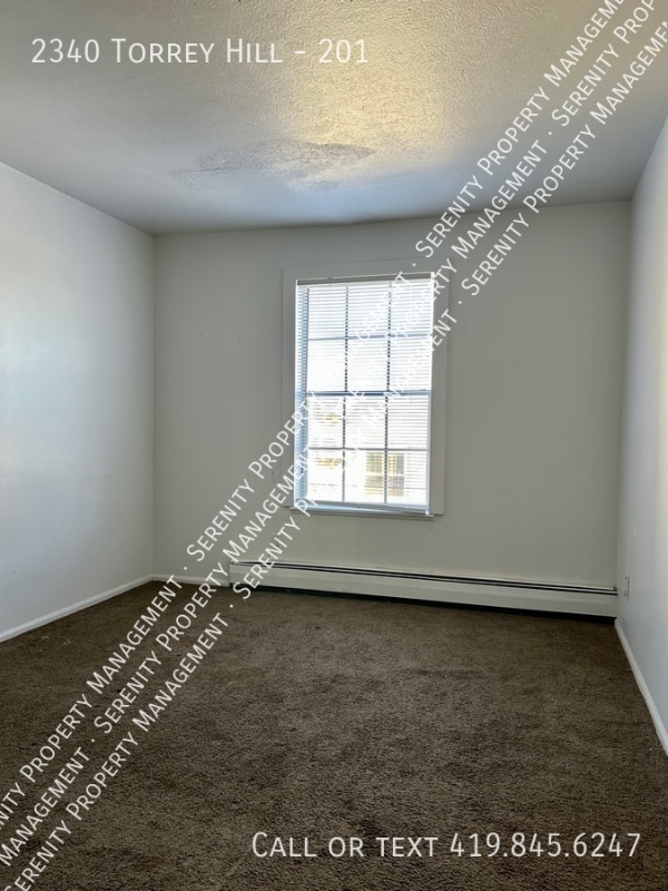 2340 Torrey Hill Dr, Toledo, OH 43606 House Rental in Toledo, OH