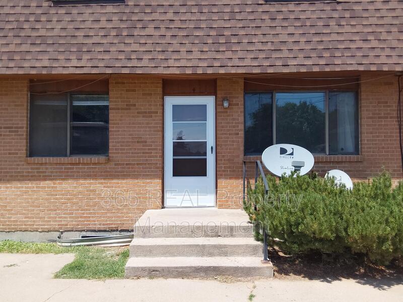 Primary Photo - 2530 49th Ave Ct