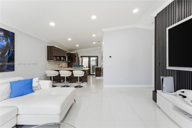 Building Photo - 3355 W 68th St