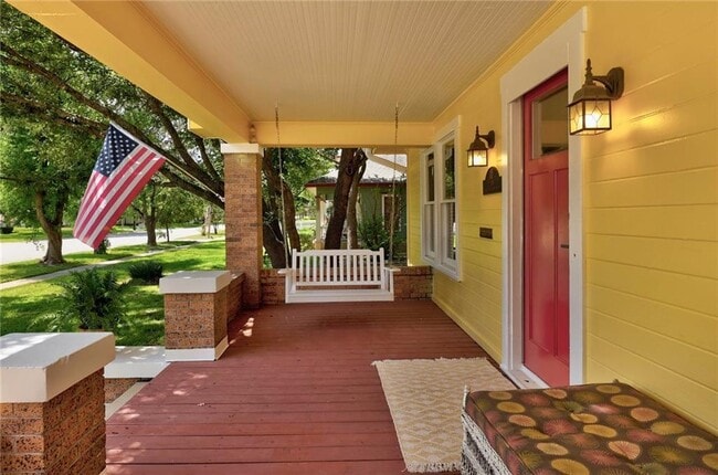 Foto del edificio - 1604 S Main St