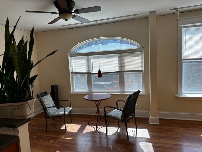 Foto del edificio - 1315 Park Rd NW