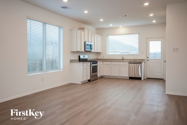 Building Photo - 22669 Malvicino Dr