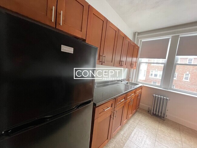 Building Photo - 1800 Commonwealth Ave