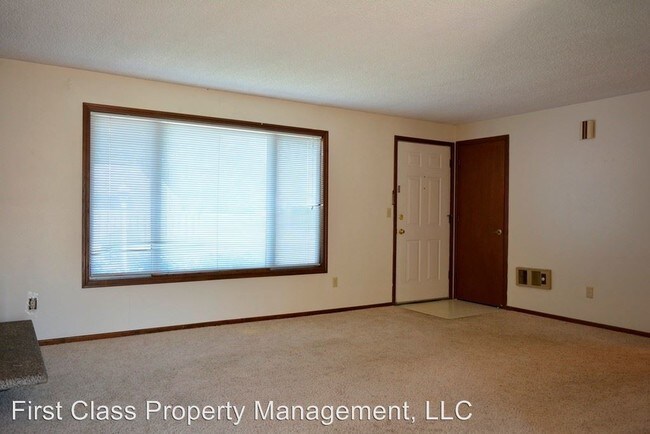 Foto del edificio - 2435 NE 162nd Ave