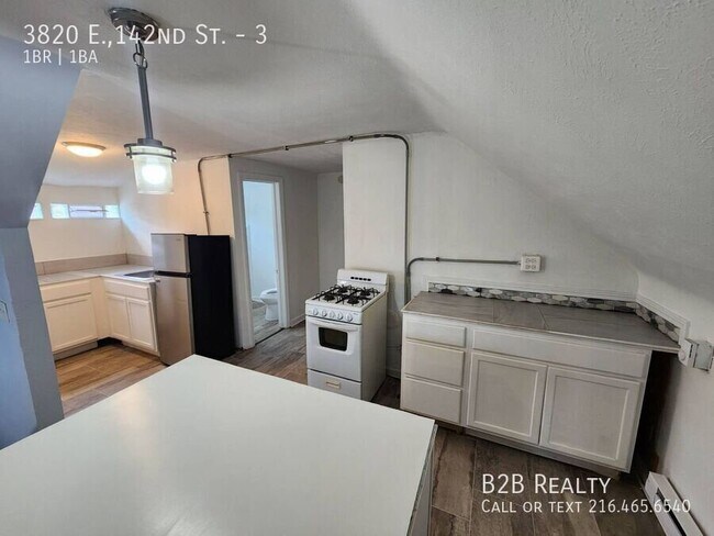 Building Photo - 3820 E 142nd St