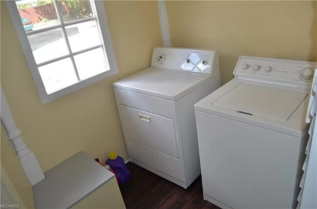 Foto del edificio - 475 Sherman St