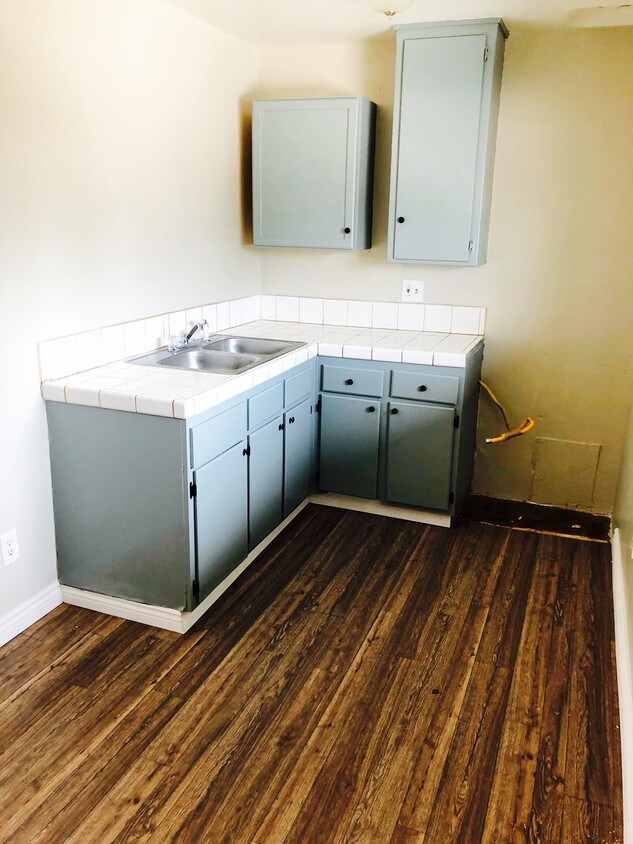 Foto principal - 757 N H St