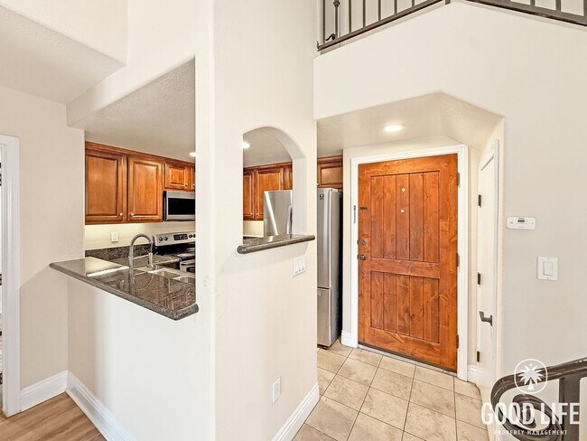Building Photo - Beautiful 2B/2BA Condo in UTC!