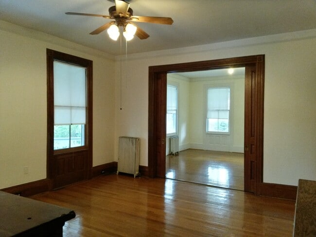 Foto del edificio - 164 Fairfield Ave