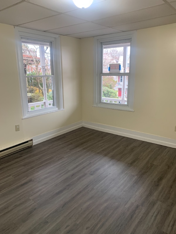 Building Photo - 717 Mahantongo St