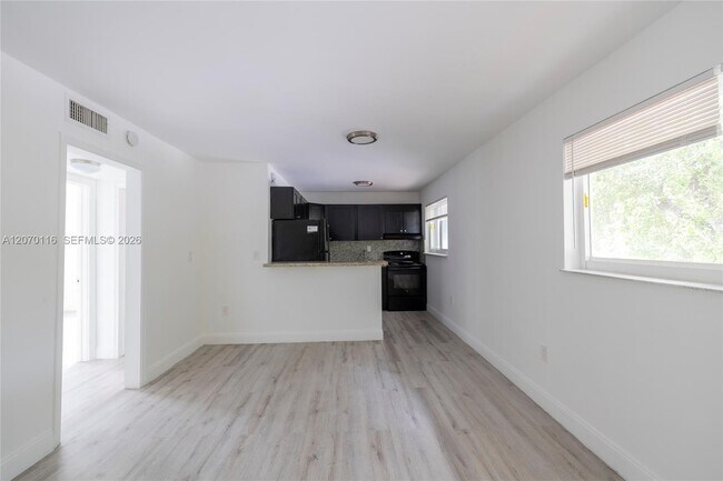 Foto del edificio - 1091 SW 4th St