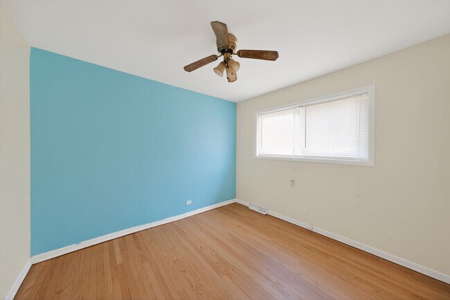 Building Photo - 221 Dodge Ave