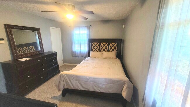 Master Bedroom - 6038 McDougal Dr