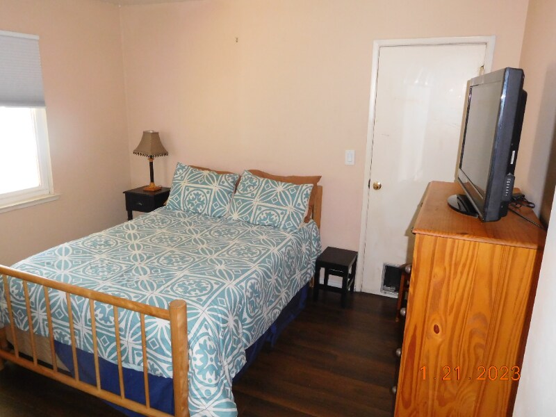 Foto principal - 18915 Chase St