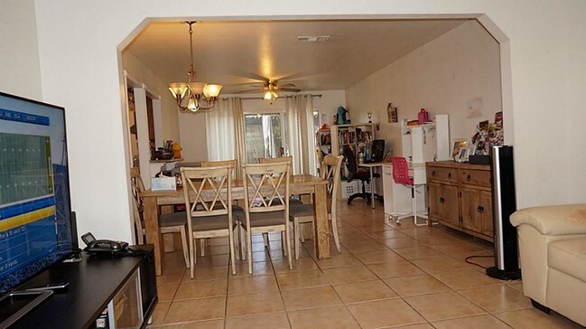 Foto del edificio - 12925 Trail Hollow Dr