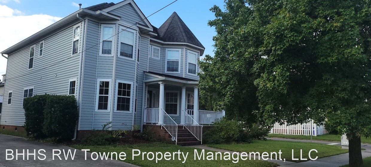 Foto principal - 4 br, 3 bath House - 235 W. 35th Street