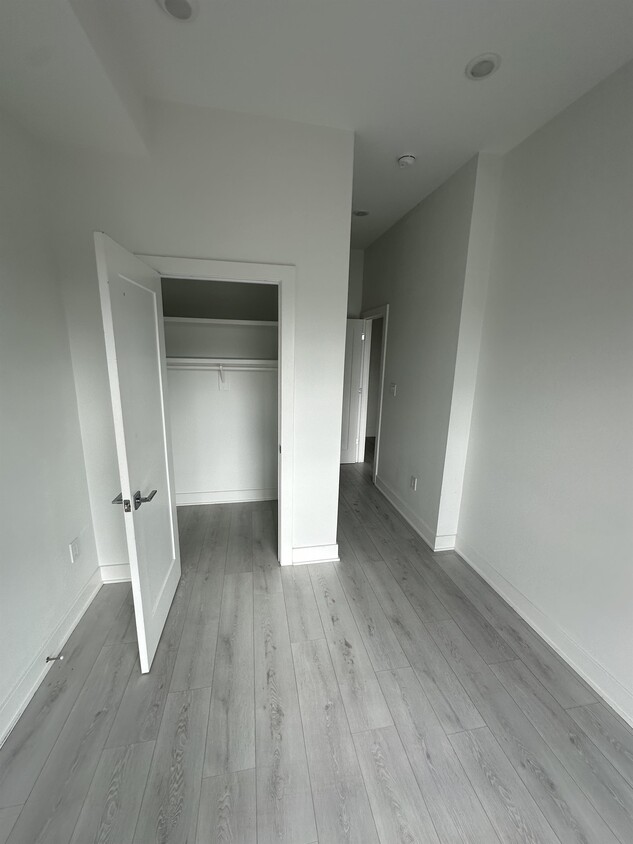 Foto principal - 6 Longfellow St NW