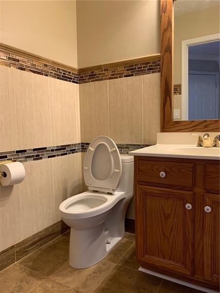 Building Photo - 2750 White Blossom Ln