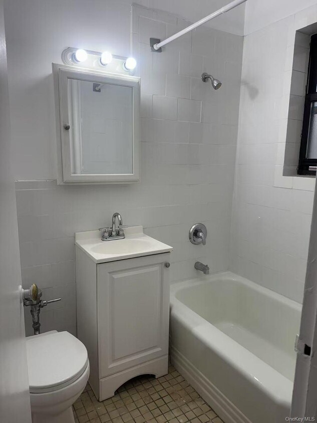 Foto del edificio - 30-98 Crescent St