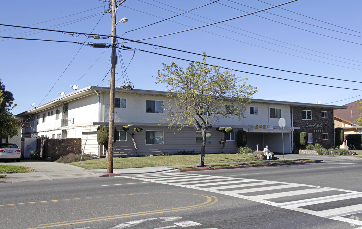 Building Photo - Dumont West