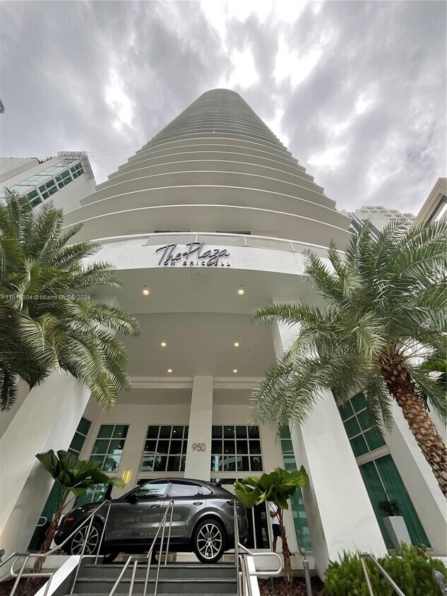 Foto principal - 950 Brickell Bay Dr