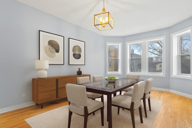 Foto del edificio - 1529 S Komensky Ave