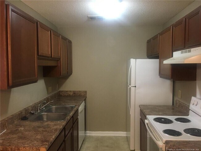 Foto del edificio - 602 Mosswood Ln