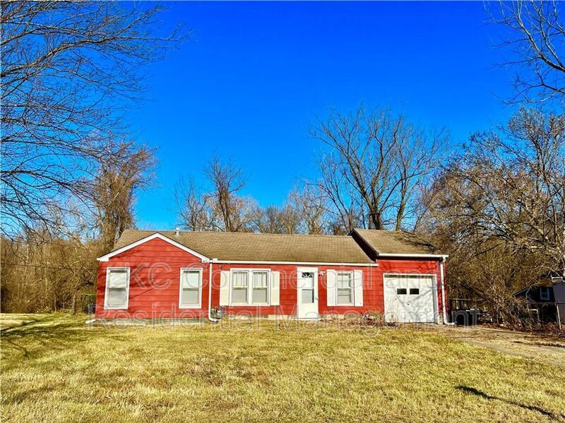 1200 E Pacific Ave, Independence, MO 64050 House Rental in